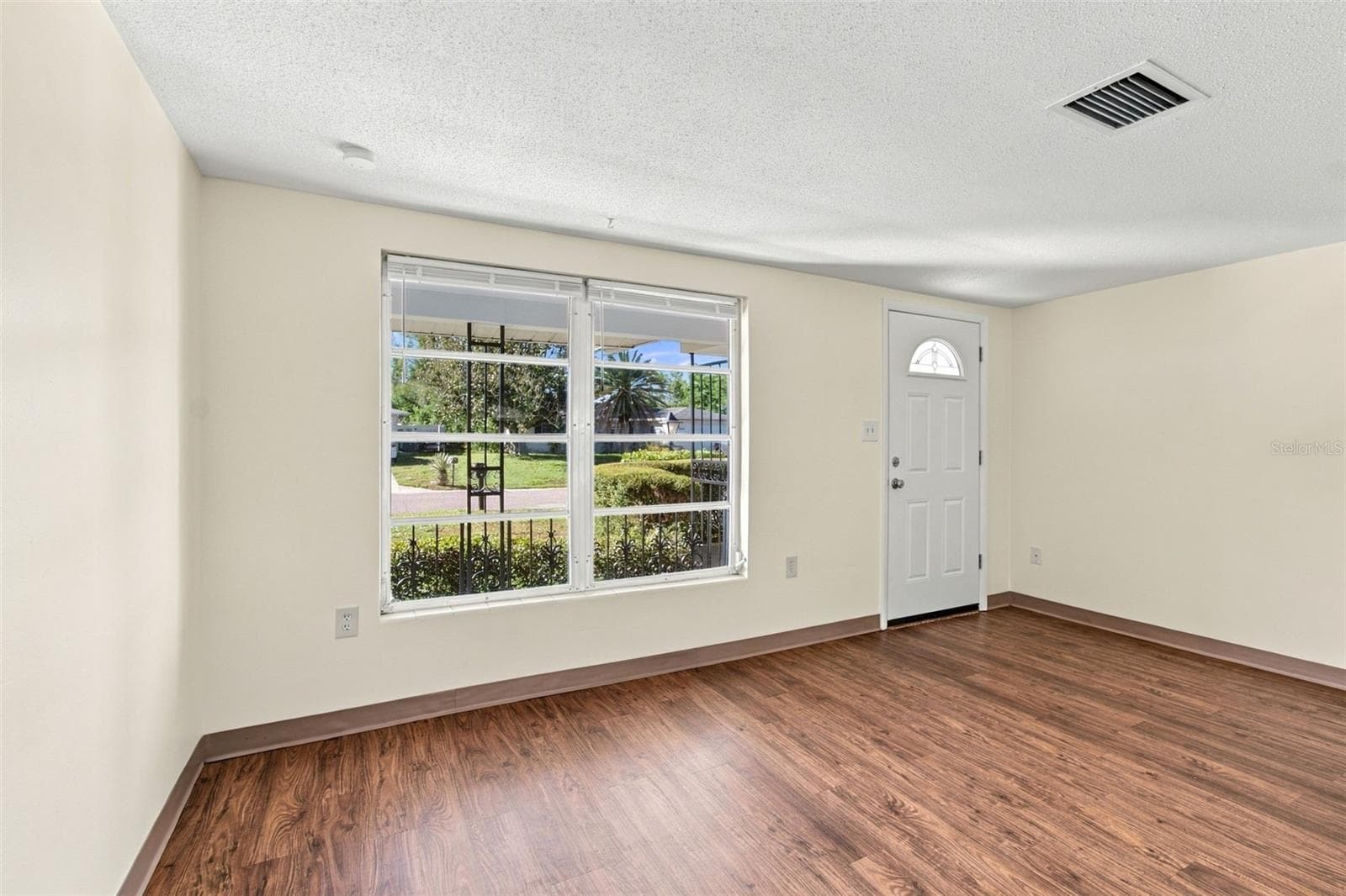Single Family Residence at 7917 MIMOSA DR, PORT RICHEY, photo 15 of 75