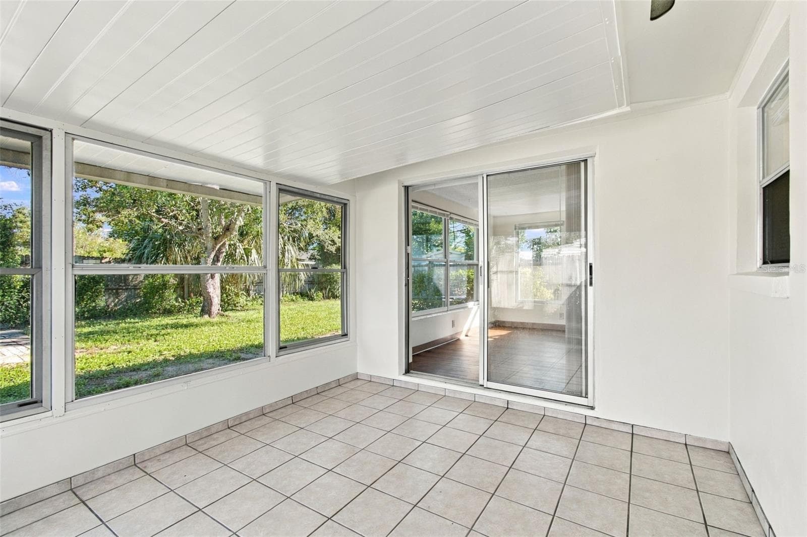 Enclosed lanai - 7917 MIMOSA DR, PORT RICHEY