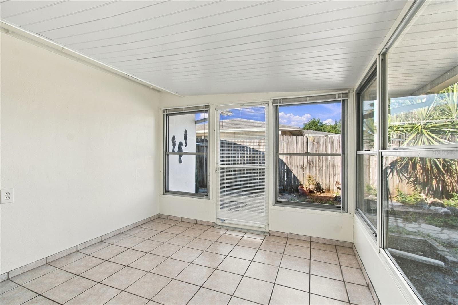 enclosed lanai - 7917 MIMOSA DR, PORT RICHEY