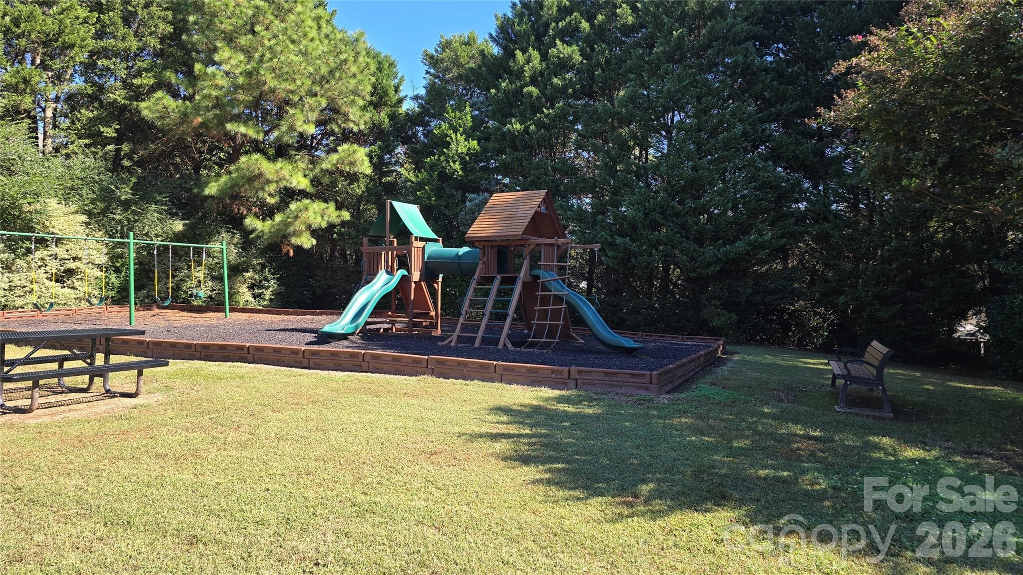 Single Family Residence at 11438 McGinns Trace Court, Charlotte, photo 40 of 43