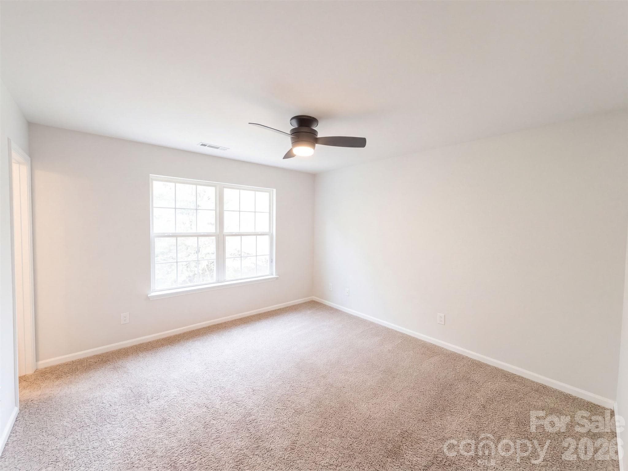 Townhouse at 13927 Singleleaf Lane, Charlotte, photo 4 of 20