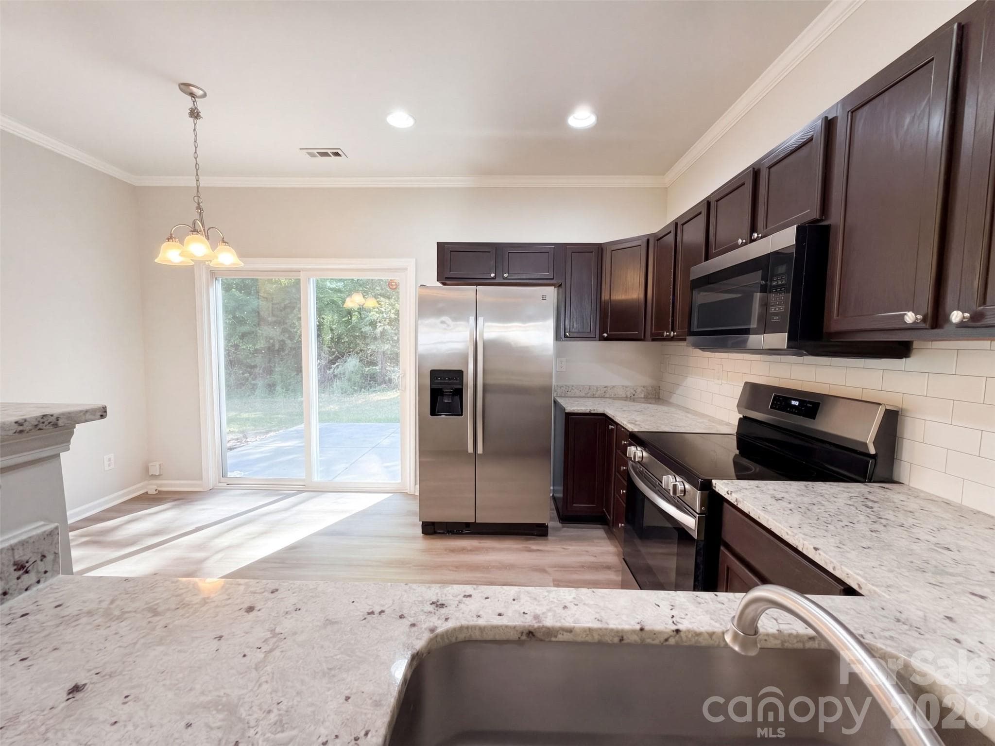 Townhouse at 13927 Singleleaf Lane, Charlotte, photo 7 of 20