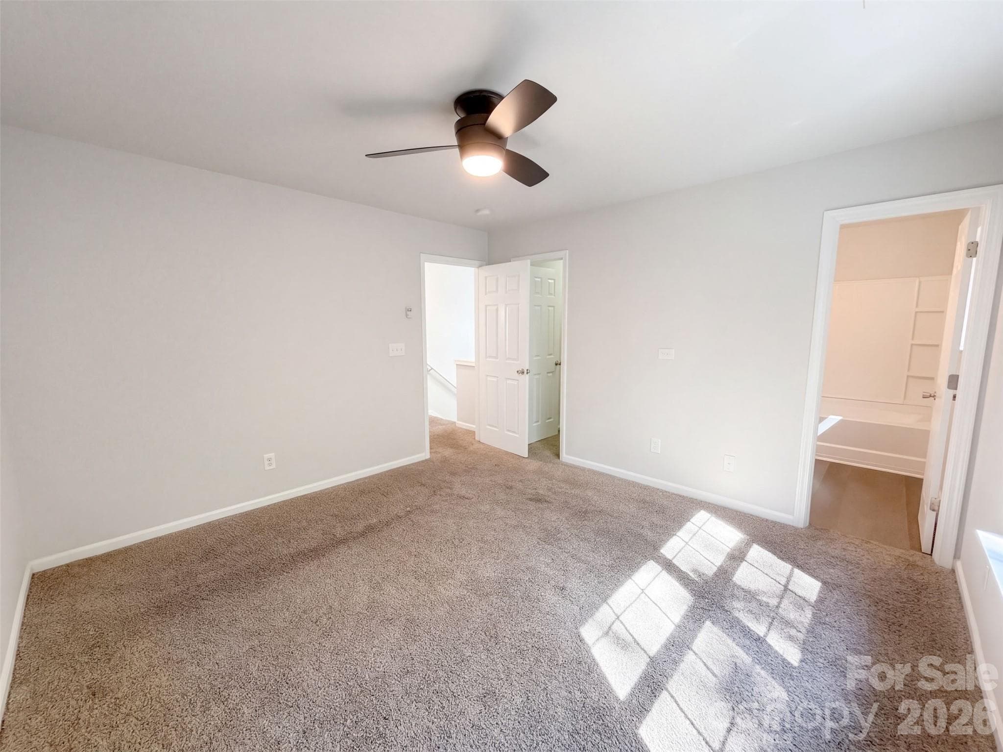Townhouse at 13927 Singleleaf Lane, Charlotte, photo 9 of 20