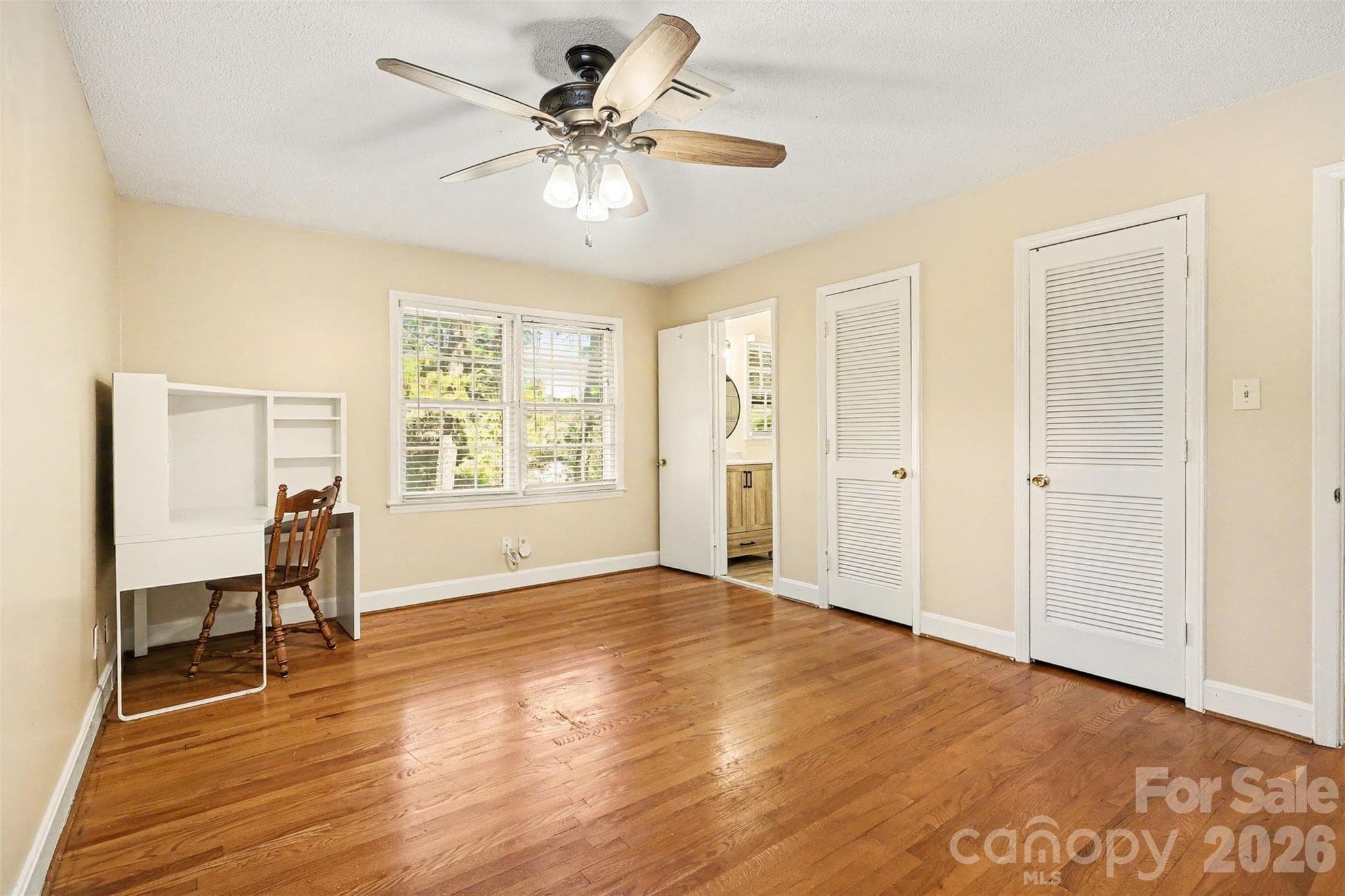 Single Family Residence at 833 Archdale Drive, Charlotte, photo 25 of 38