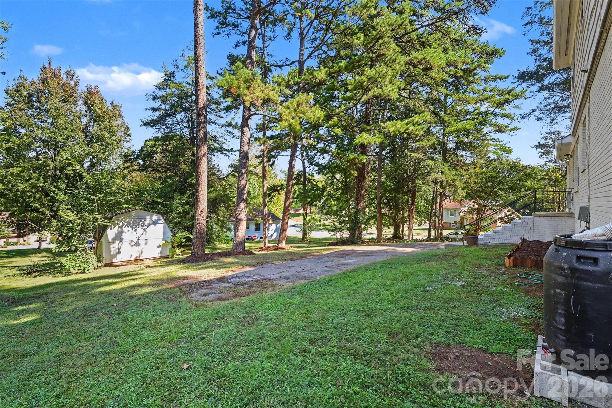 Single Family Residence at 833 Archdale Drive, Charlotte, photo 31 of 38