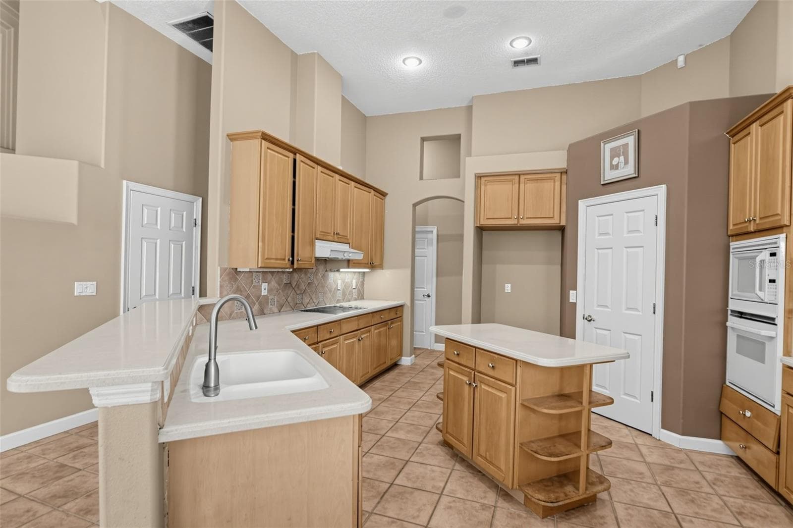 Single Family Residence at 7608 SAN REMO PL, ORLANDO, photo 17 of 46