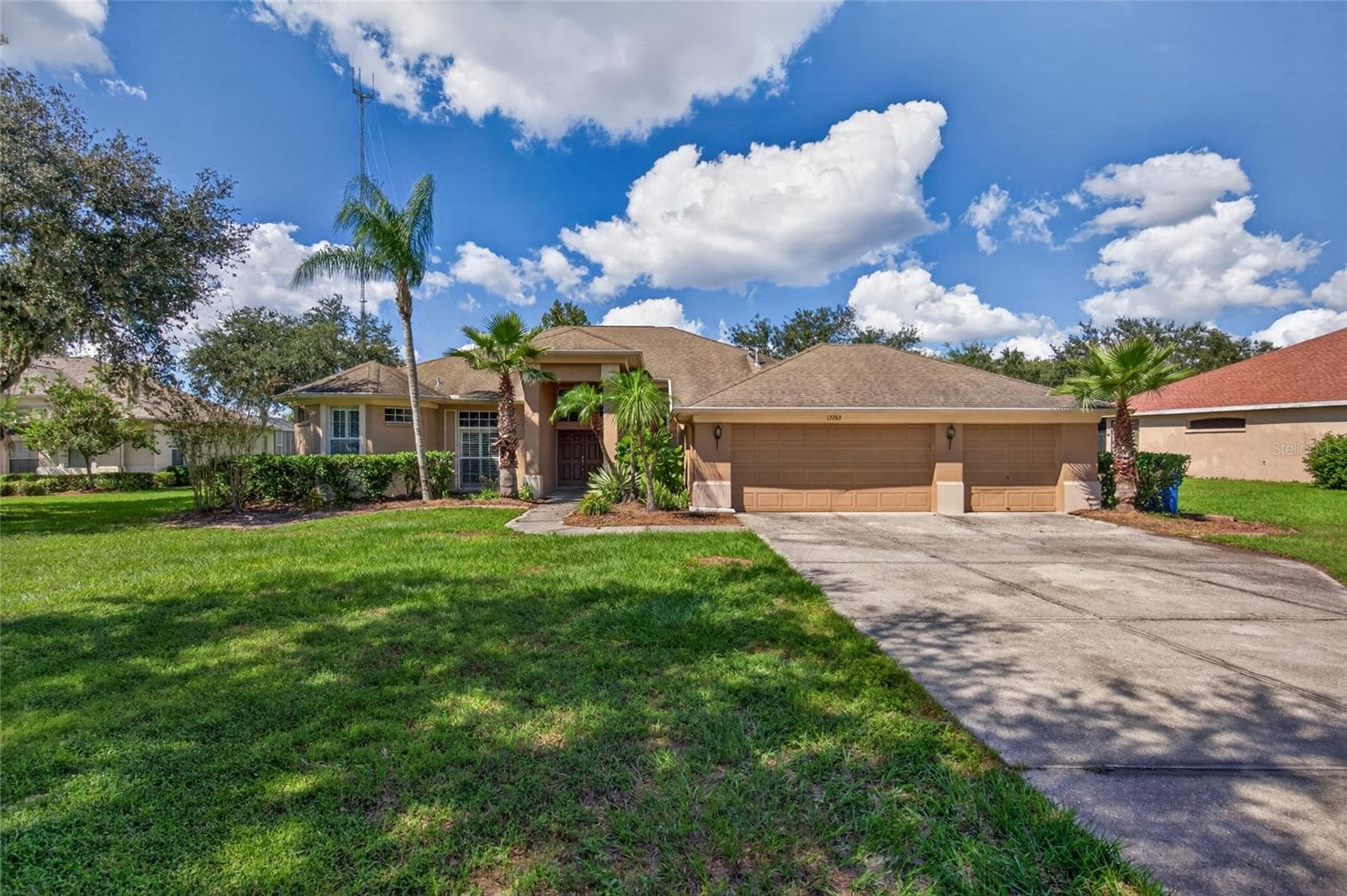 Single Family Residence at 12263 CREEK EDGE DR, RIVERVIEW, photo 2 of 40