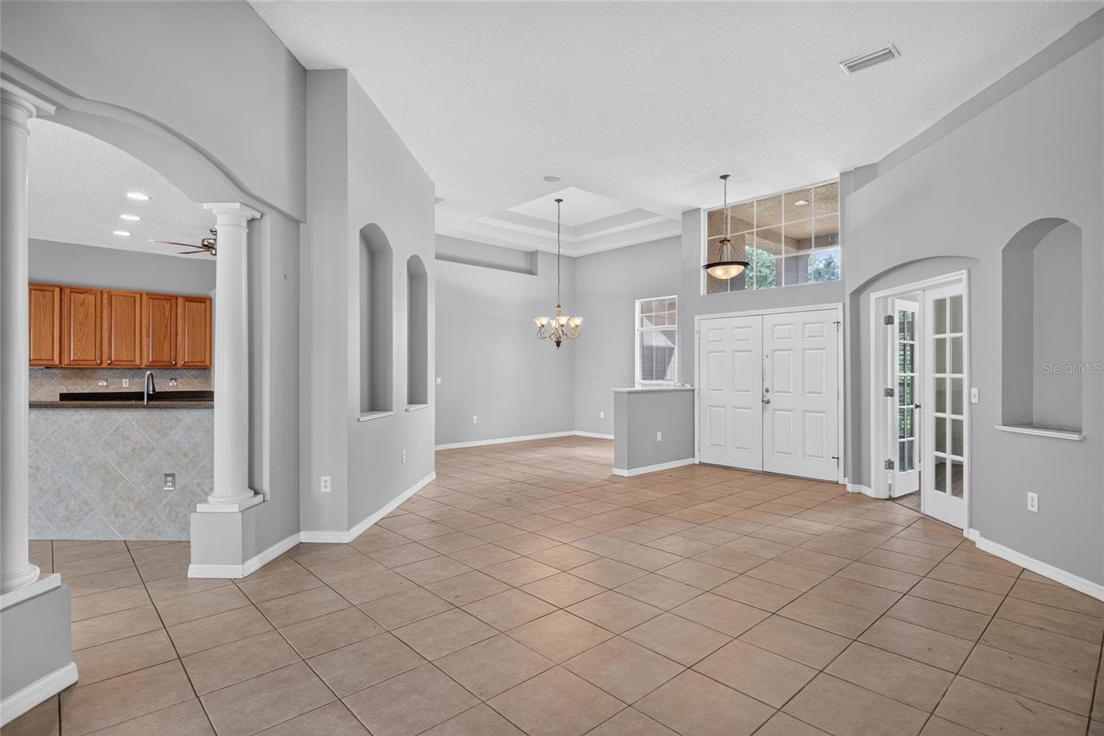 Single Family Residence at 12263 CREEK EDGE DR, RIVERVIEW, photo 10 of 40