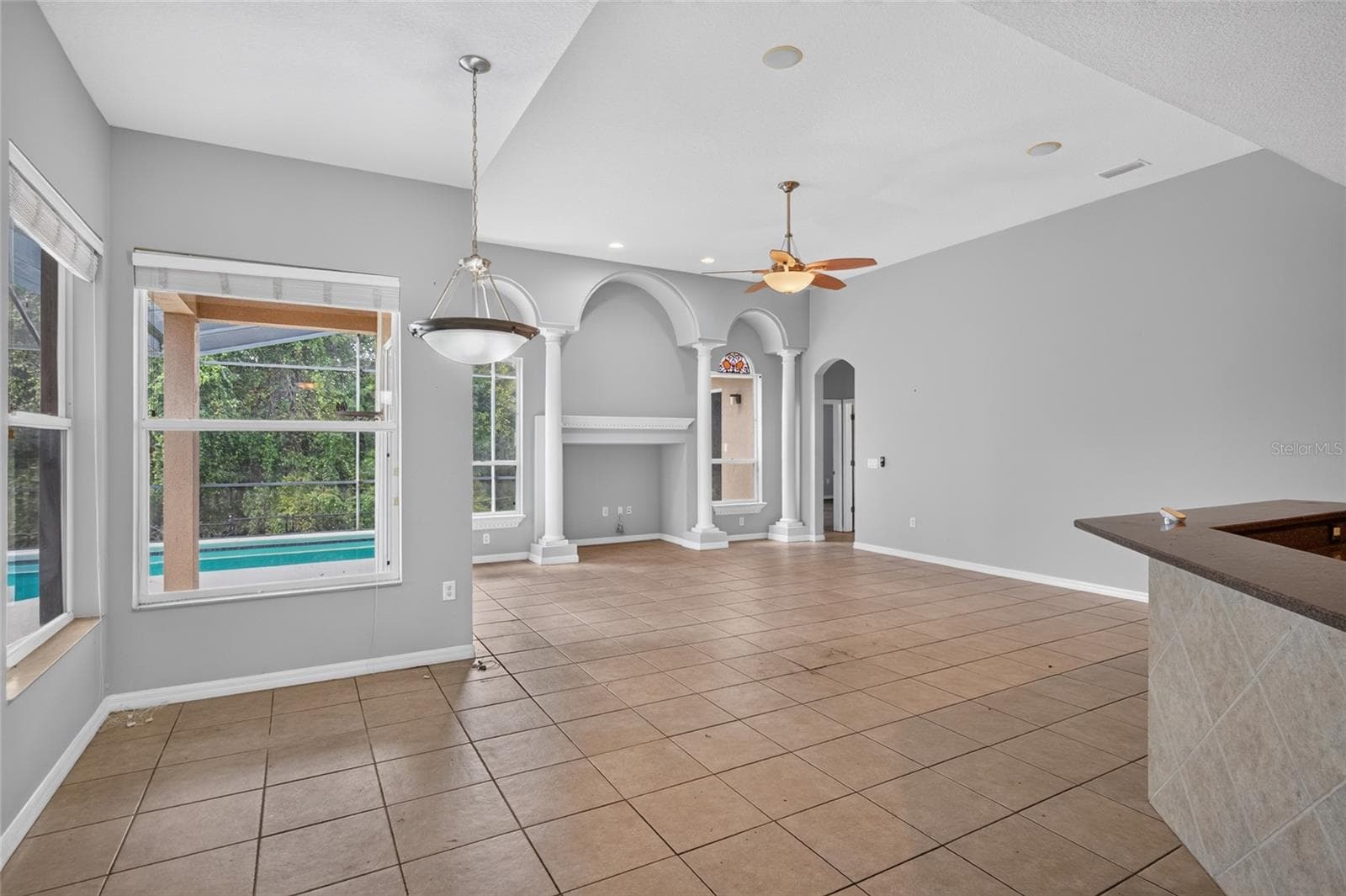 Single Family Residence at 12263 CREEK EDGE DR, RIVERVIEW, photo 22 of 40