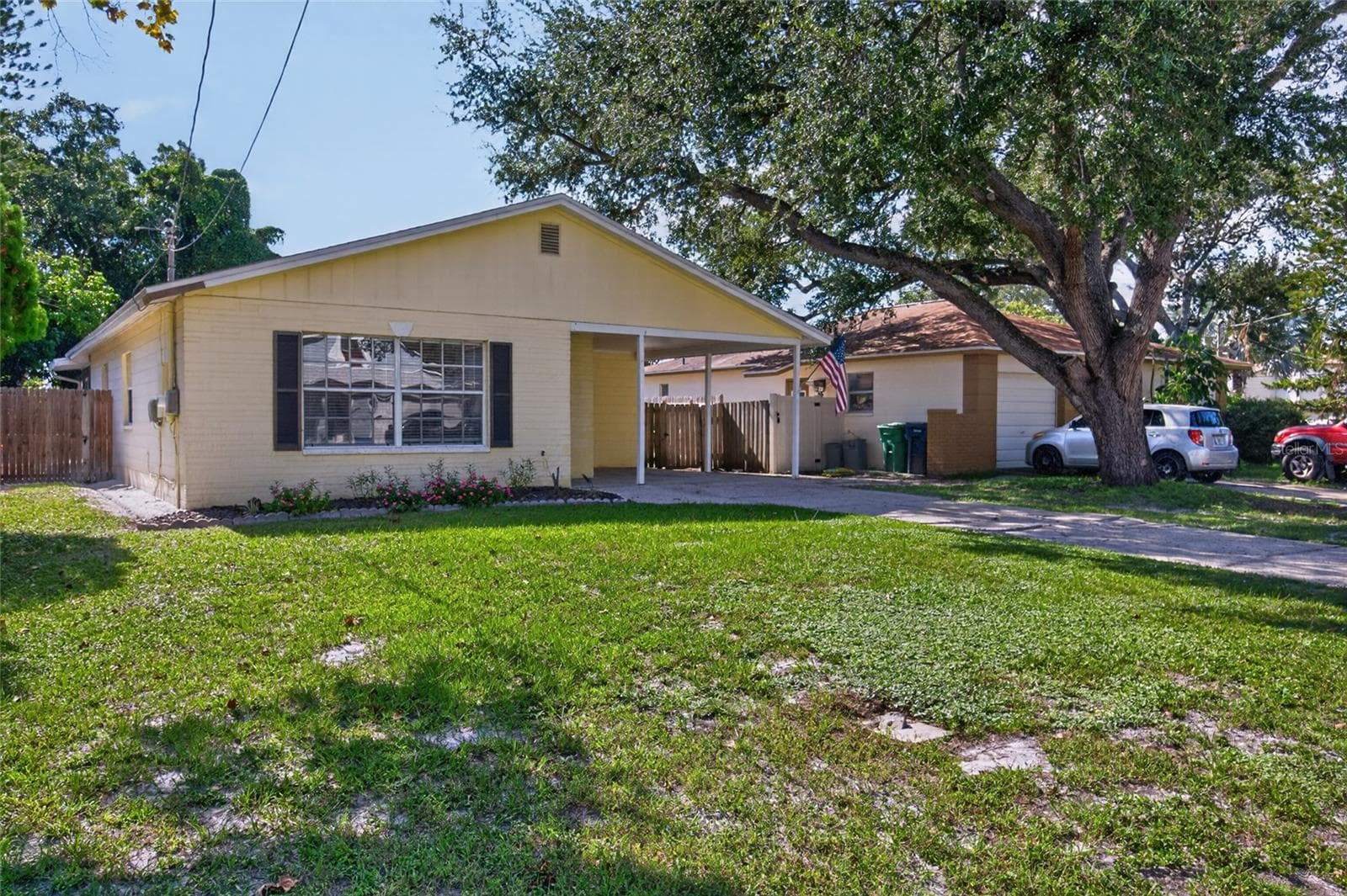 Single Family Residence at 6207 INTERBAY AVE, TAMPA, photo 2 of 28