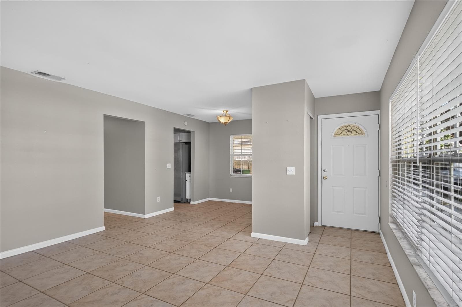 Single Family Residence at 6207 INTERBAY AVE, TAMPA, photo 5 of 28