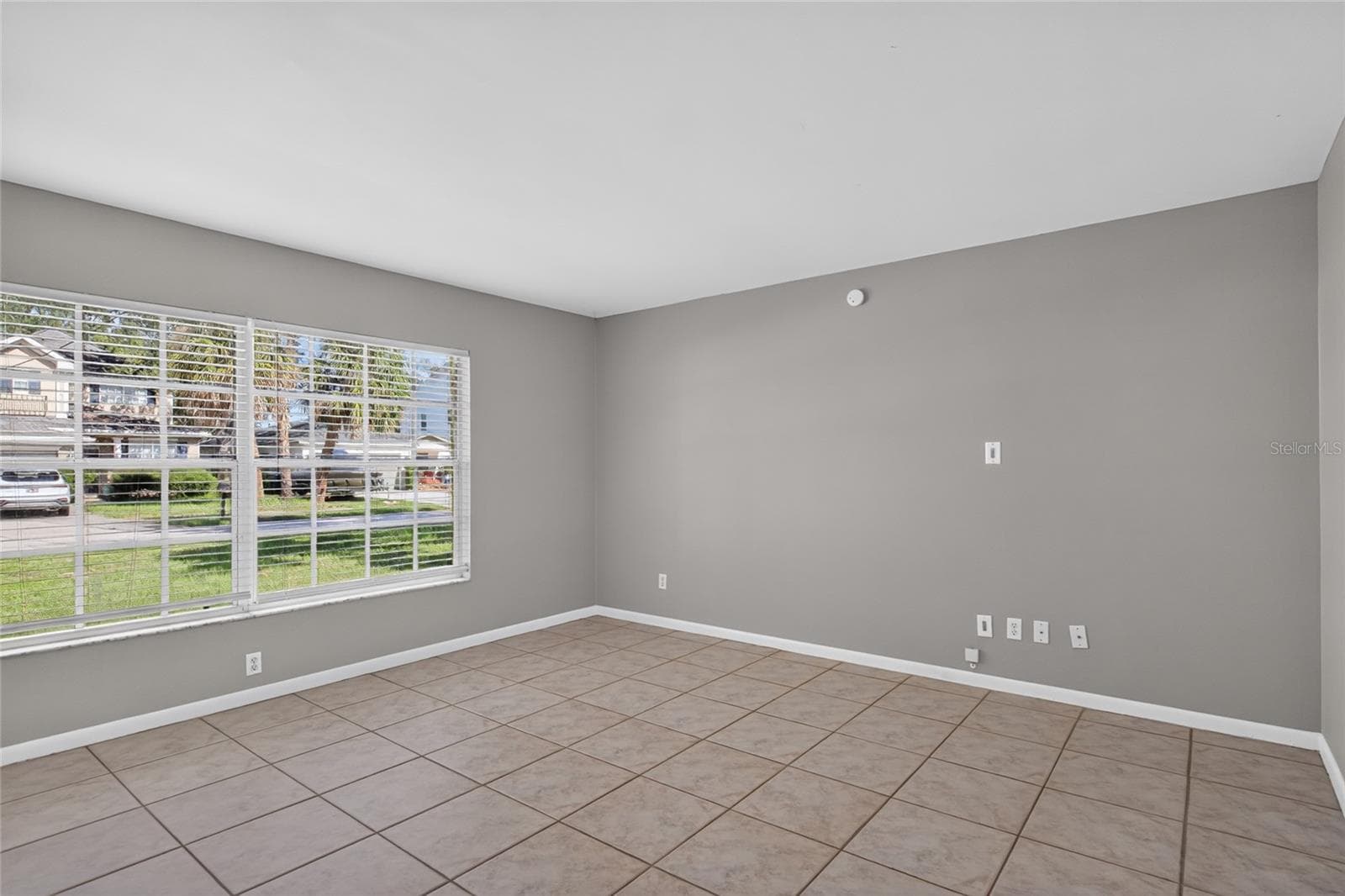 Single Family Residence at 6207 INTERBAY AVE, TAMPA, photo 6 of 28