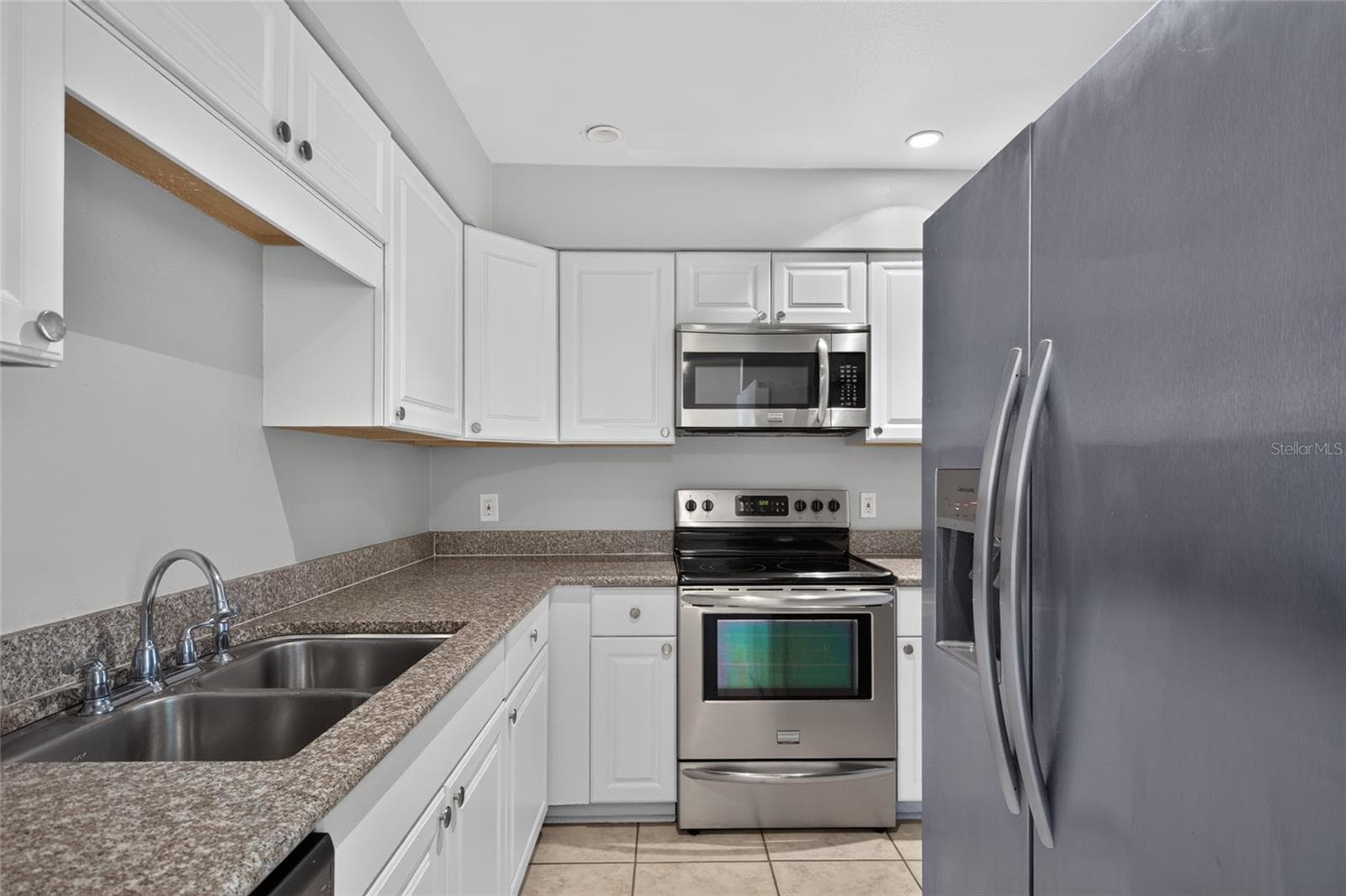 Single Family Residence at 6207 INTERBAY AVE, TAMPA, photo 10 of 28