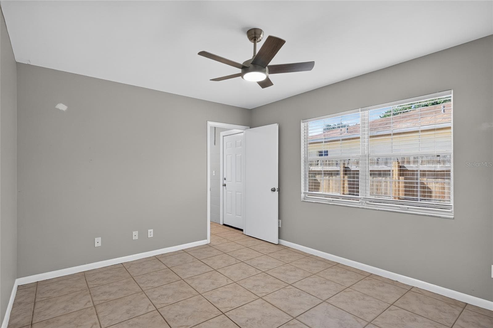Single Family Residence at 6207 INTERBAY AVE, TAMPA, photo 13 of 28