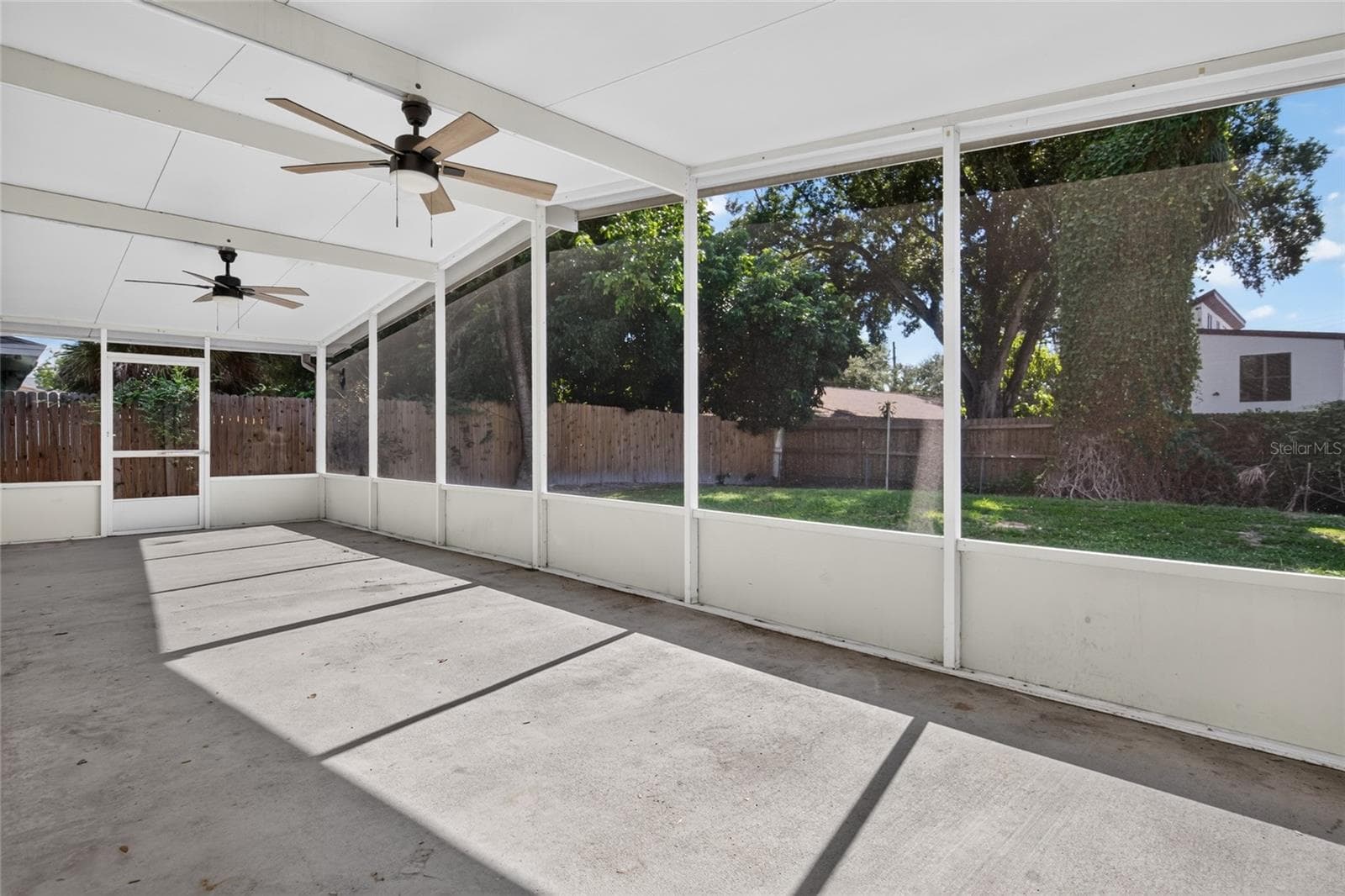 Single Family Residence at 6207 INTERBAY AVE, TAMPA, photo 23 of 28