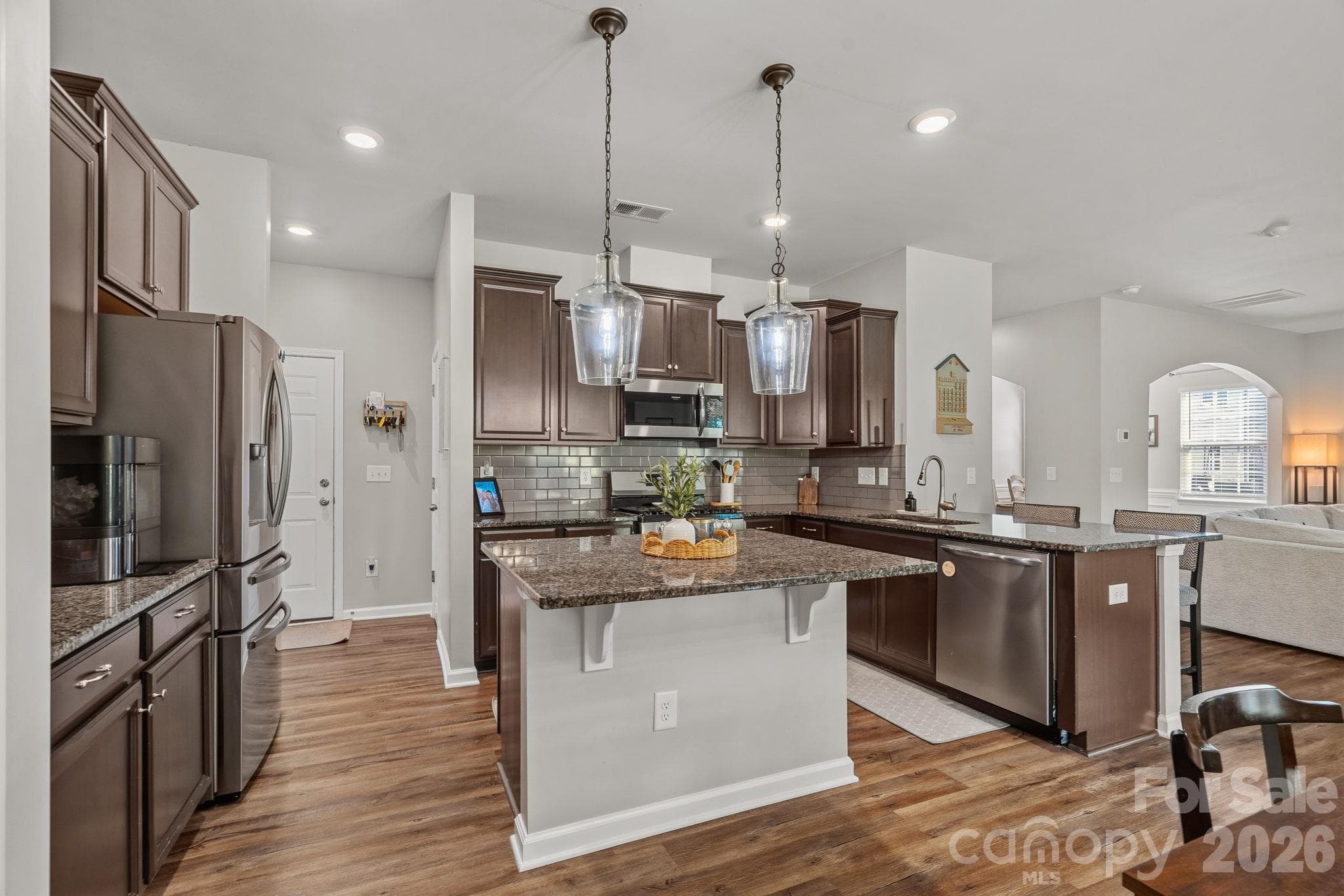 Single Family Residence at 9325 Beecroft Valley Drive, Huntersville, photo 5 of 41
