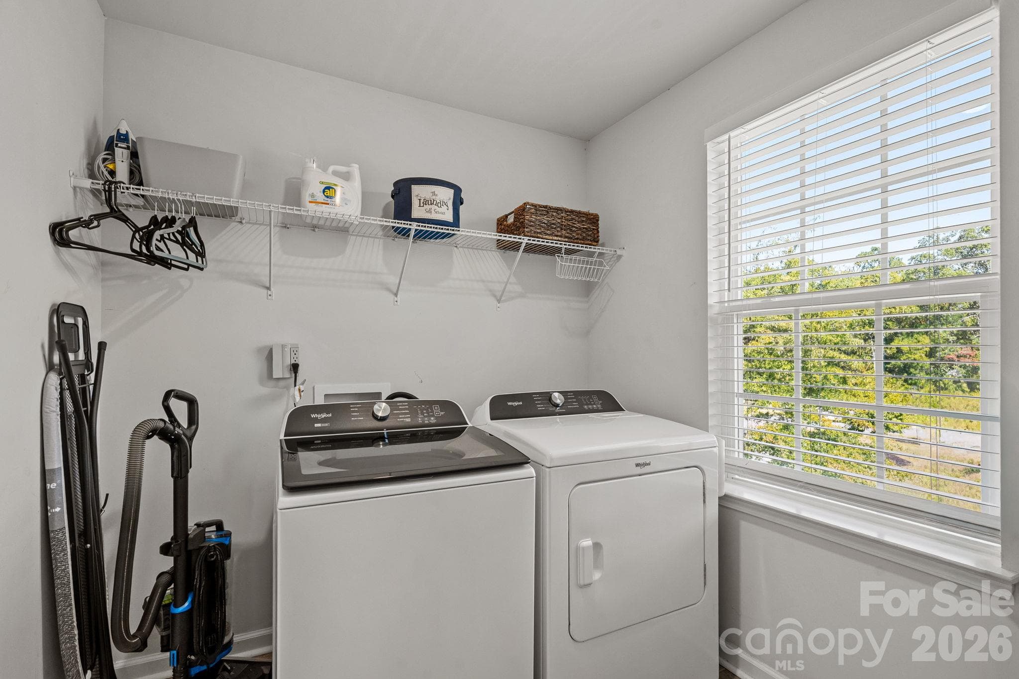 Laundry - 9325 Beecroft Valley Drive, Huntersville