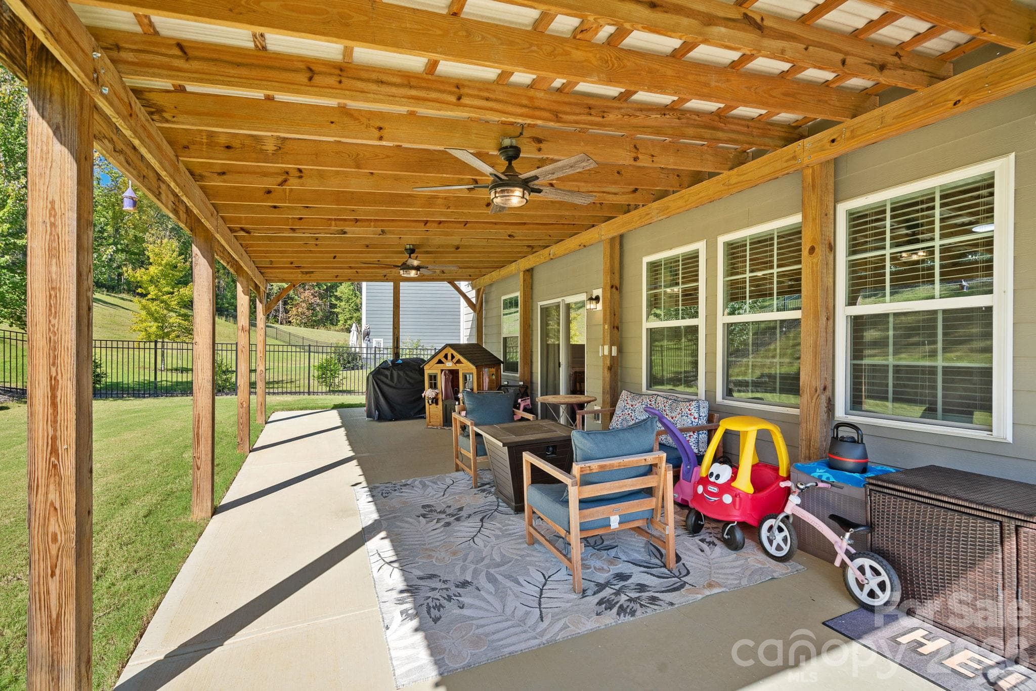 Single Family Residence at 9325 Beecroft Valley Drive, Huntersville, photo 34 of 41