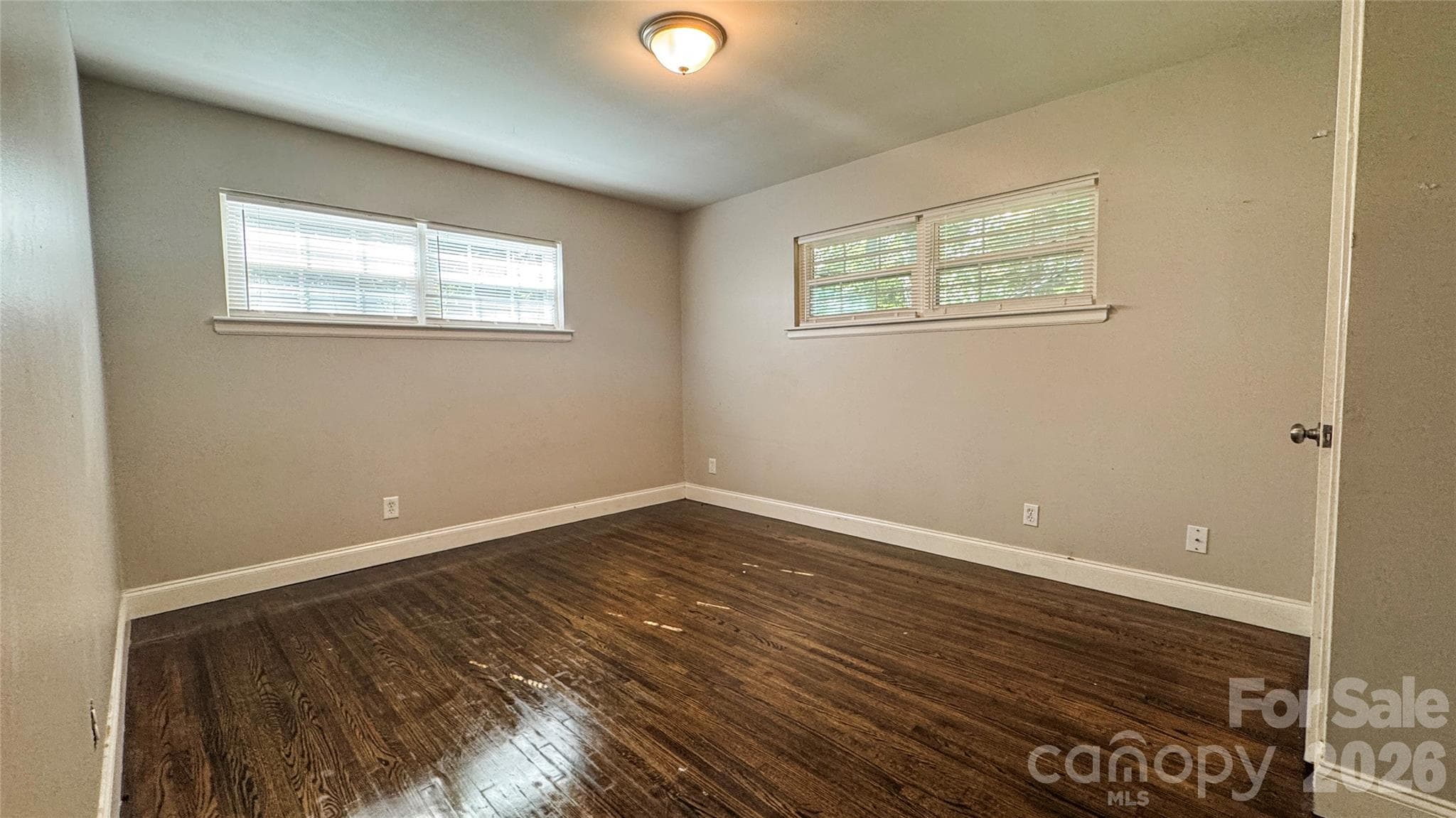 Single Family Residence at 350 Waycross Drive, Charlotte, photo 10 of 21