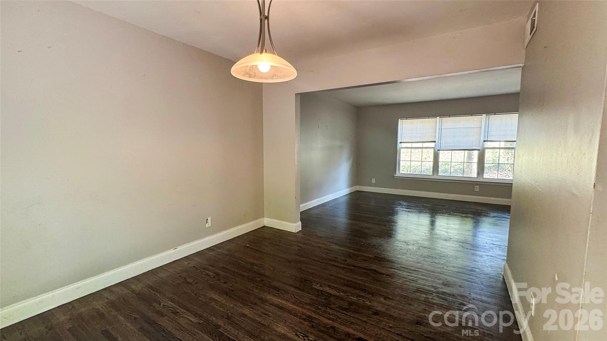 Single Family Residence at 350 Waycross Drive, Charlotte, photo 13 of 21