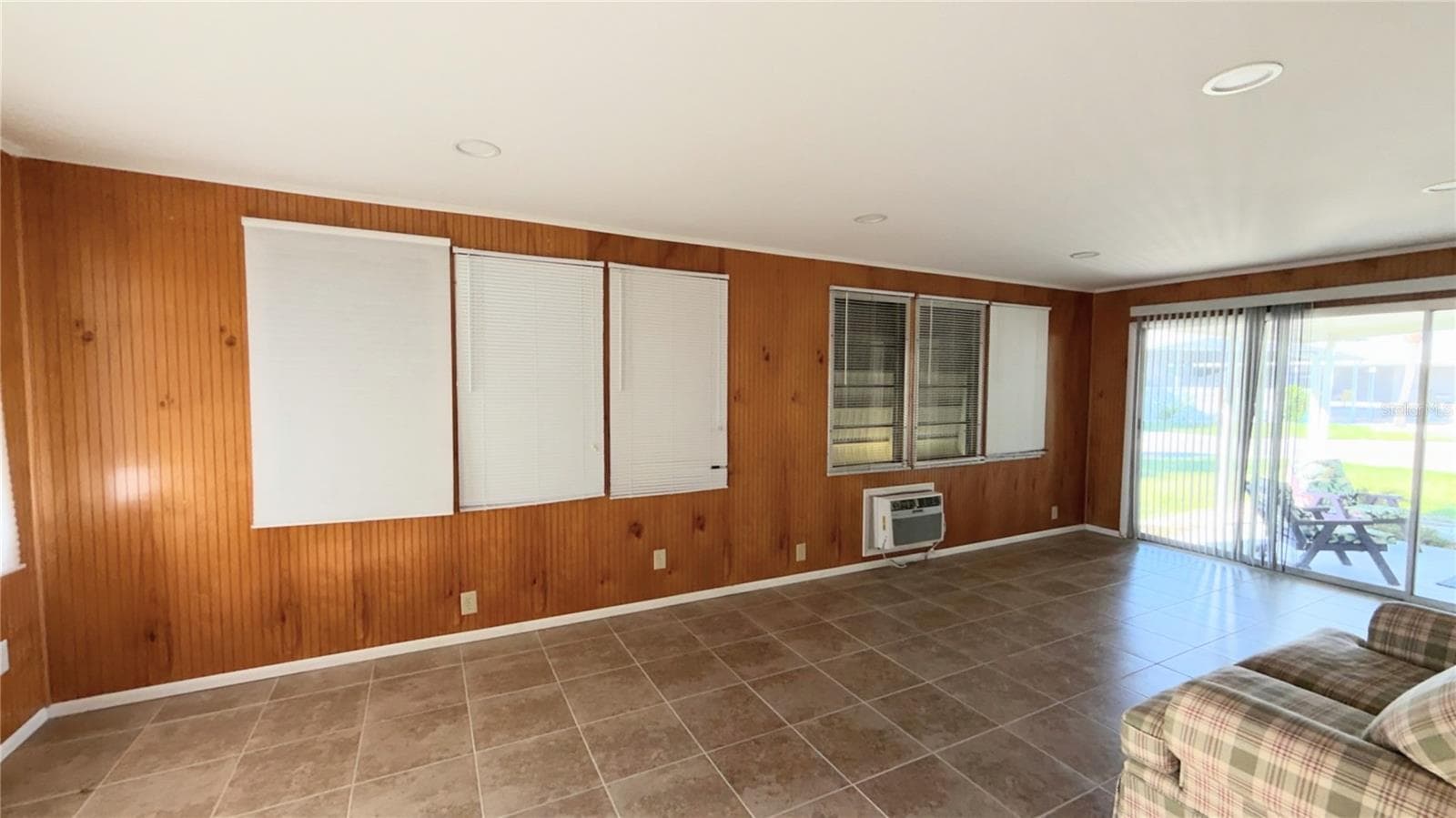 Mobile Home at 802 TURF, VENICE, photo 7 of 13
