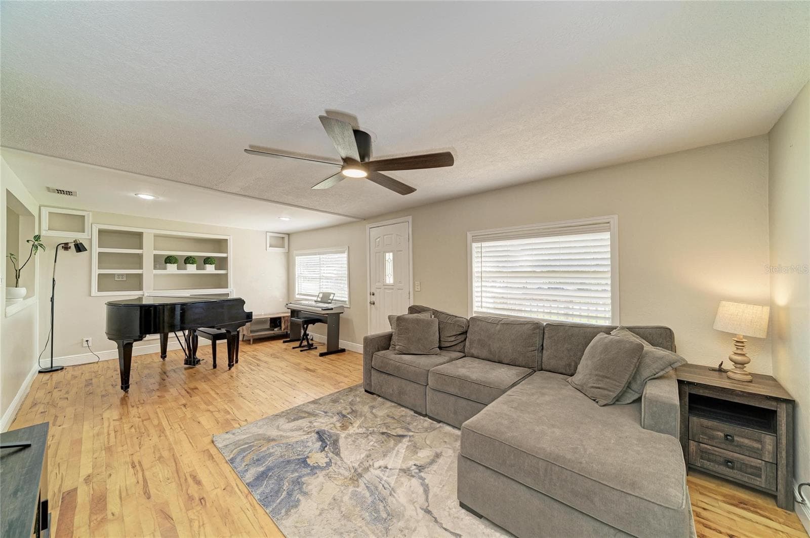 Single Family Residence at 5271 43RD TER N, ST PETERSBURG, photo 3 of 40