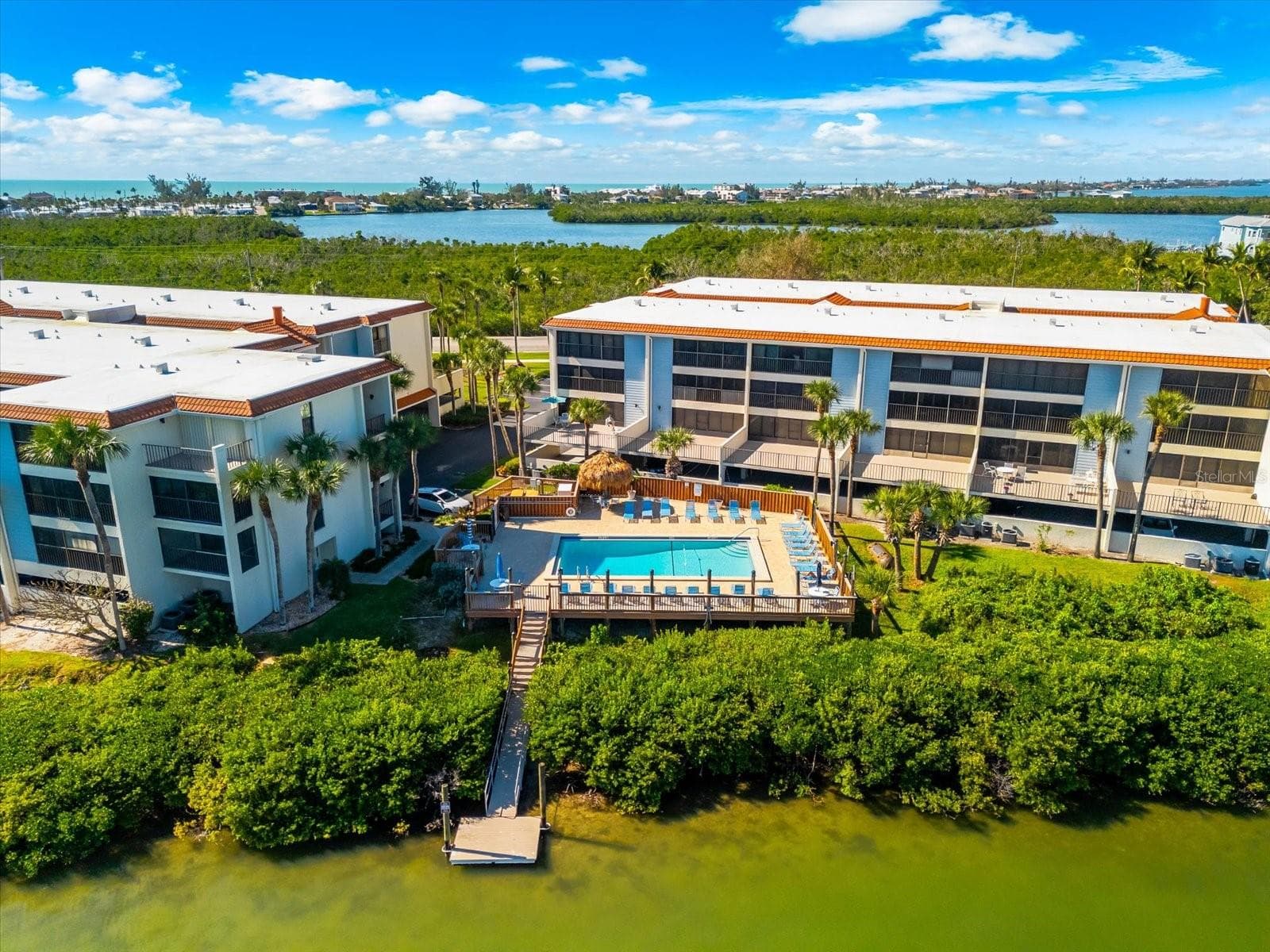 Relax In A Heated Bayside Pool! - 1551 BEACH RD #207, ENGLEWOOD