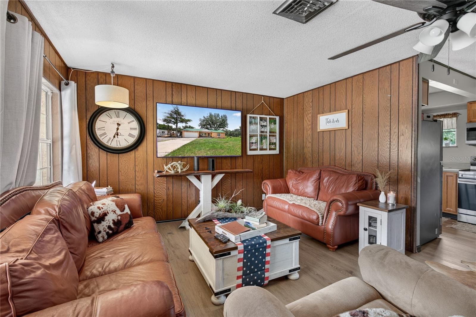 Living Room - 5275 MOUNT PLYMOUTH RD, APOPKA