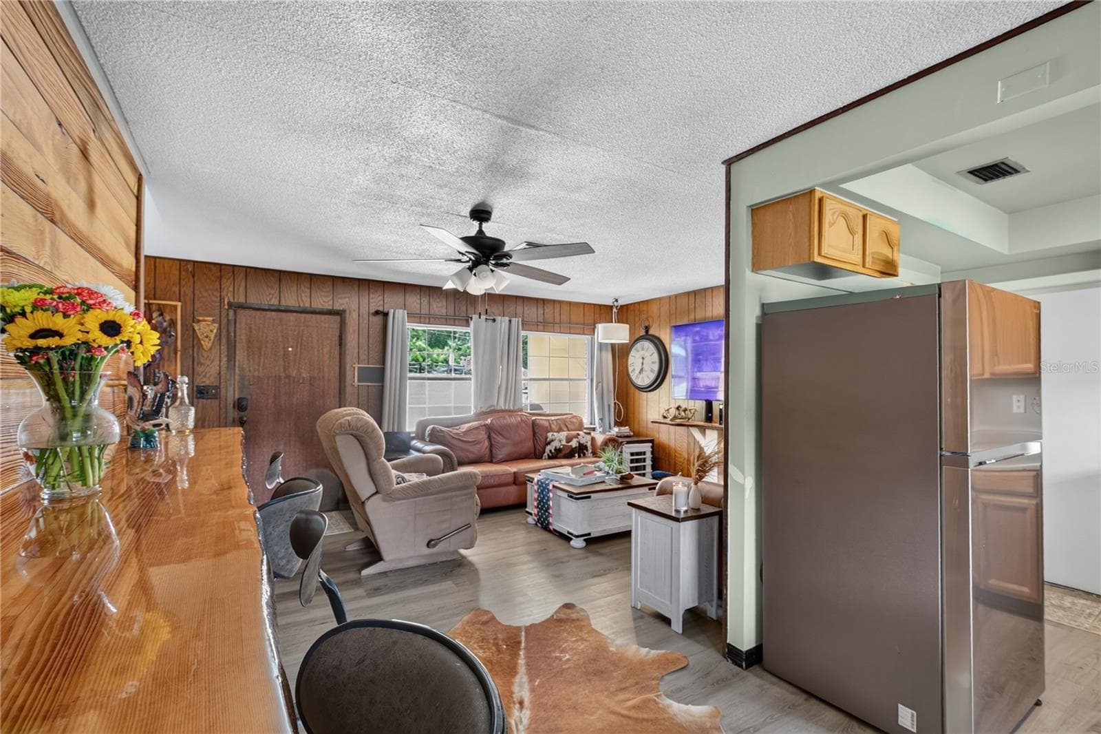 Bar/Dining Area - 5275 MOUNT PLYMOUTH RD, APOPKA