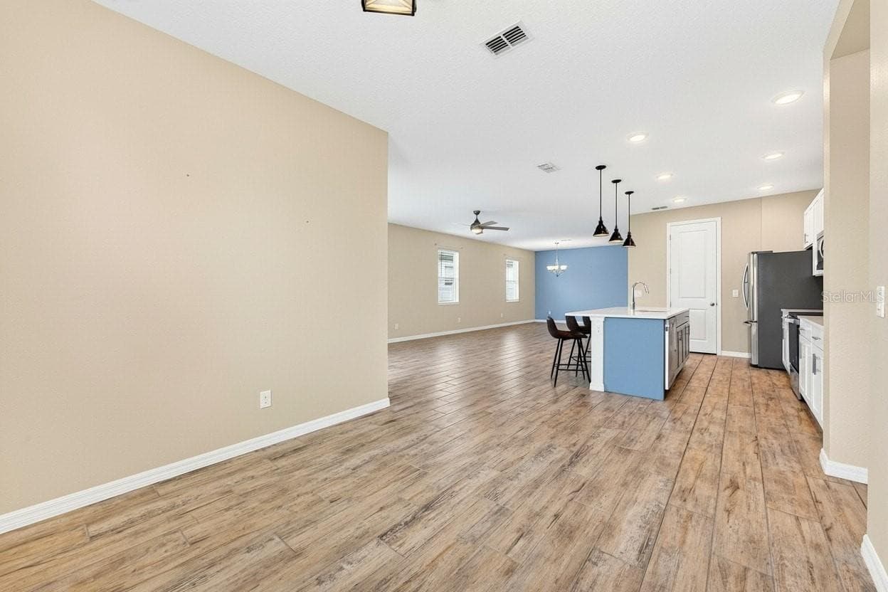**Virtually Edited** - 880 LIVESTOCK LOOP, ST CLOUD