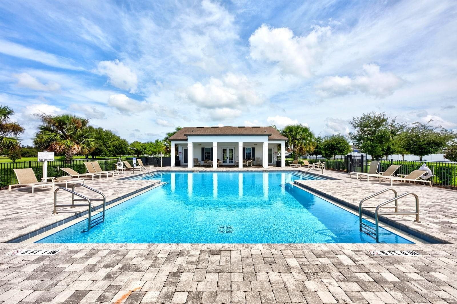 Stunning and refreshing community pool for you to enjoy! - 880 LIVESTOCK LOOP, ST CLOUD