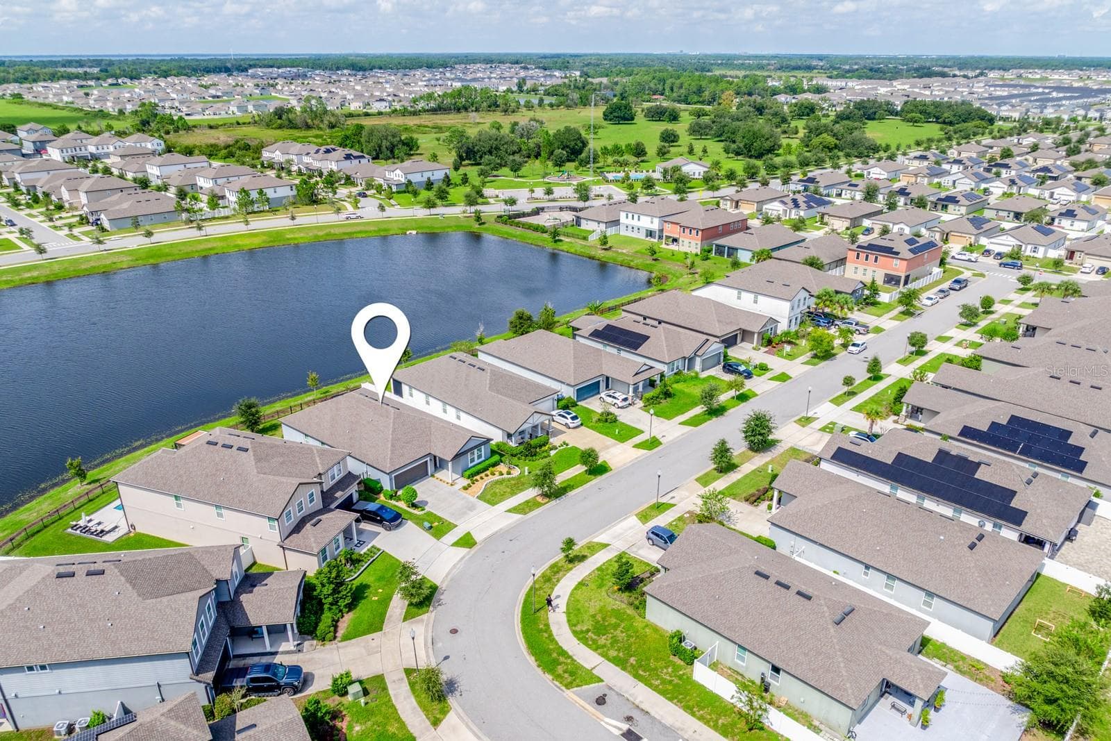 Your new home awaits - 880 LIVESTOCK LOOP, ST CLOUD