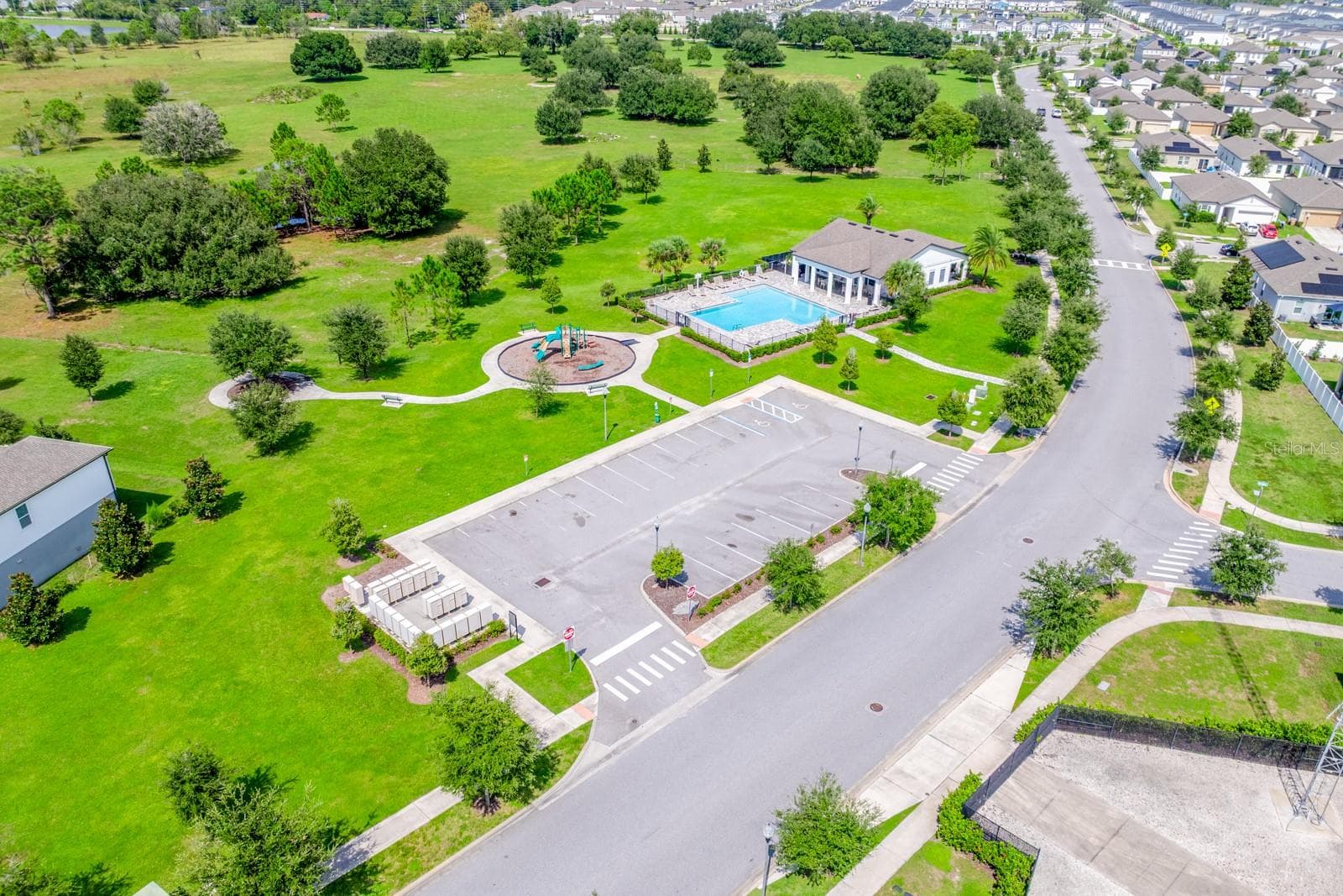 Community parking and play area - 880 LIVESTOCK LOOP, ST CLOUD