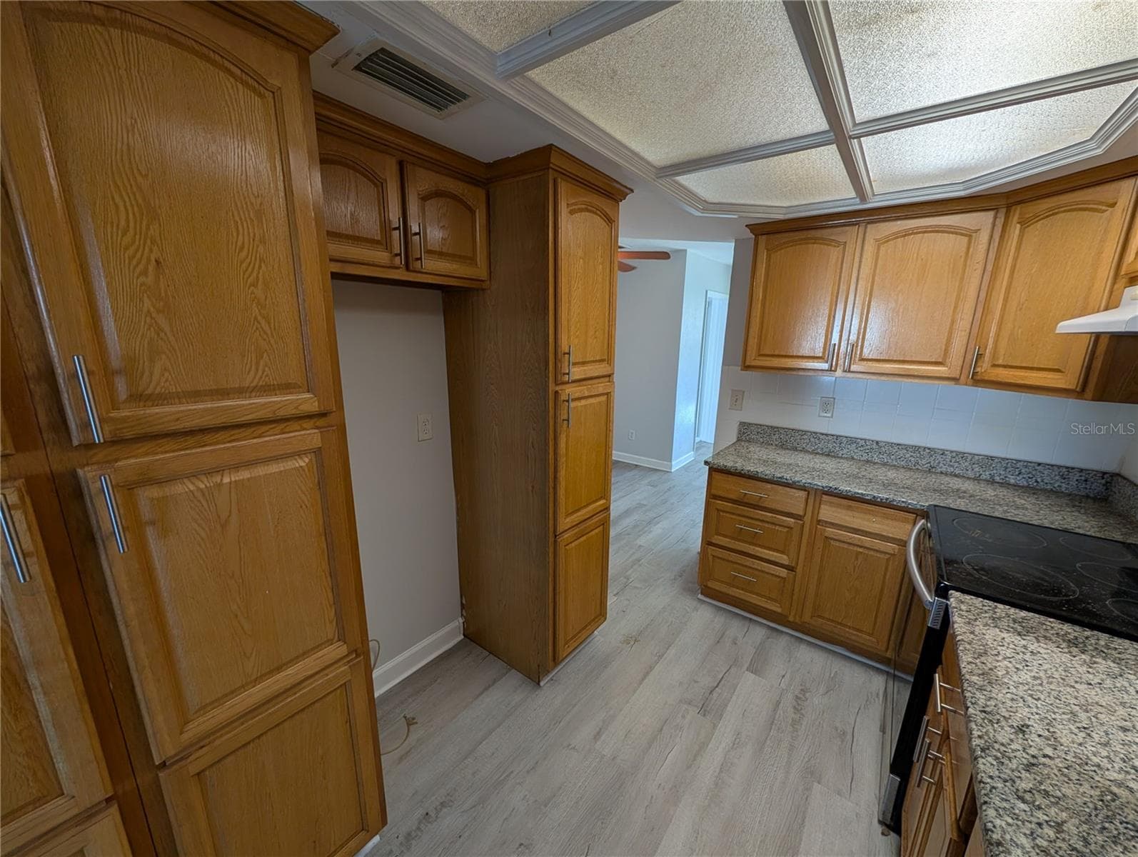 Kitchen - 2835 DIXIE RD, LAKELAND