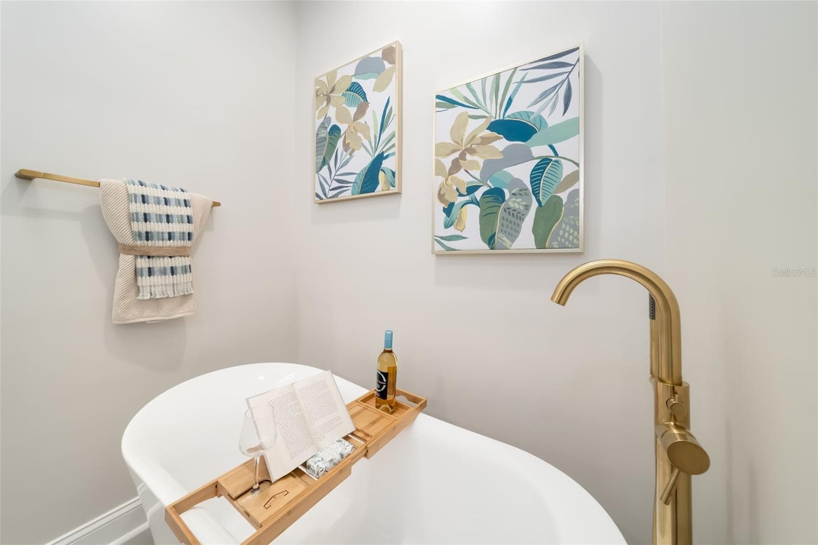 Primary Bathroom - 1703 STARLING DR #1703, SARASOTA