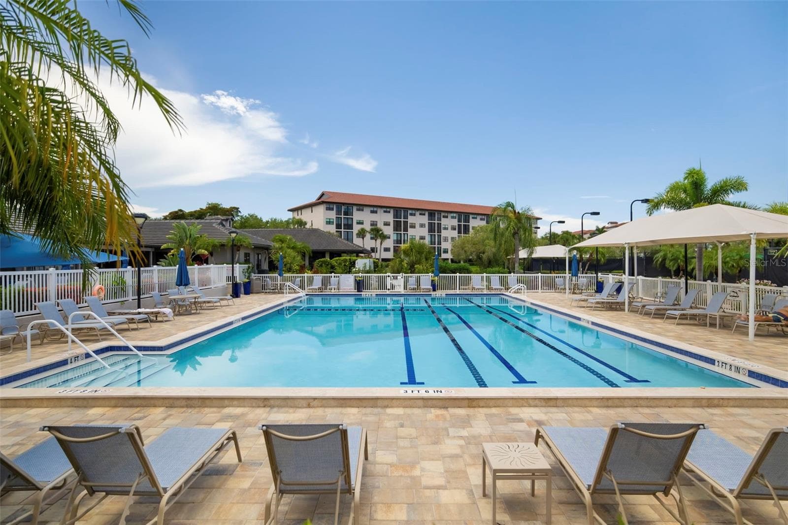 Landings Pool - 1703 STARLING DR #1703, SARASOTA