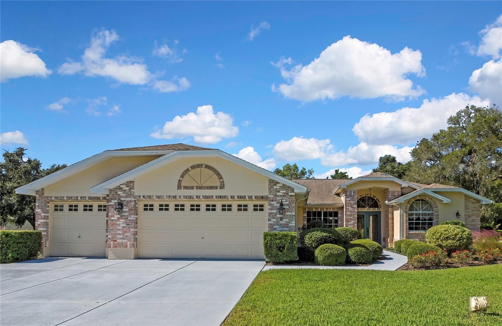 Single Family Residence at 75 W CYPRESS BLVD, HOMOSASSA, photo 2 of 39