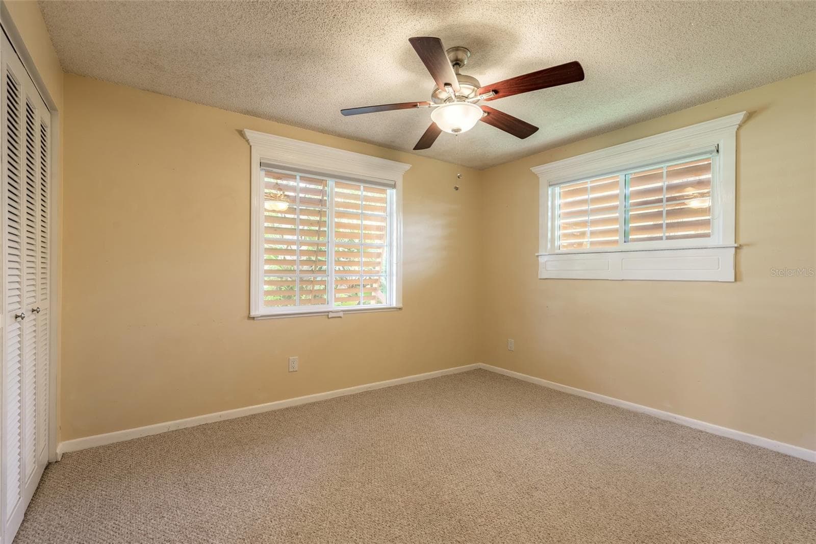 Single Family Residence at 2526 ROYAL PALM DR, EDGEWATER, photo 6 of 37