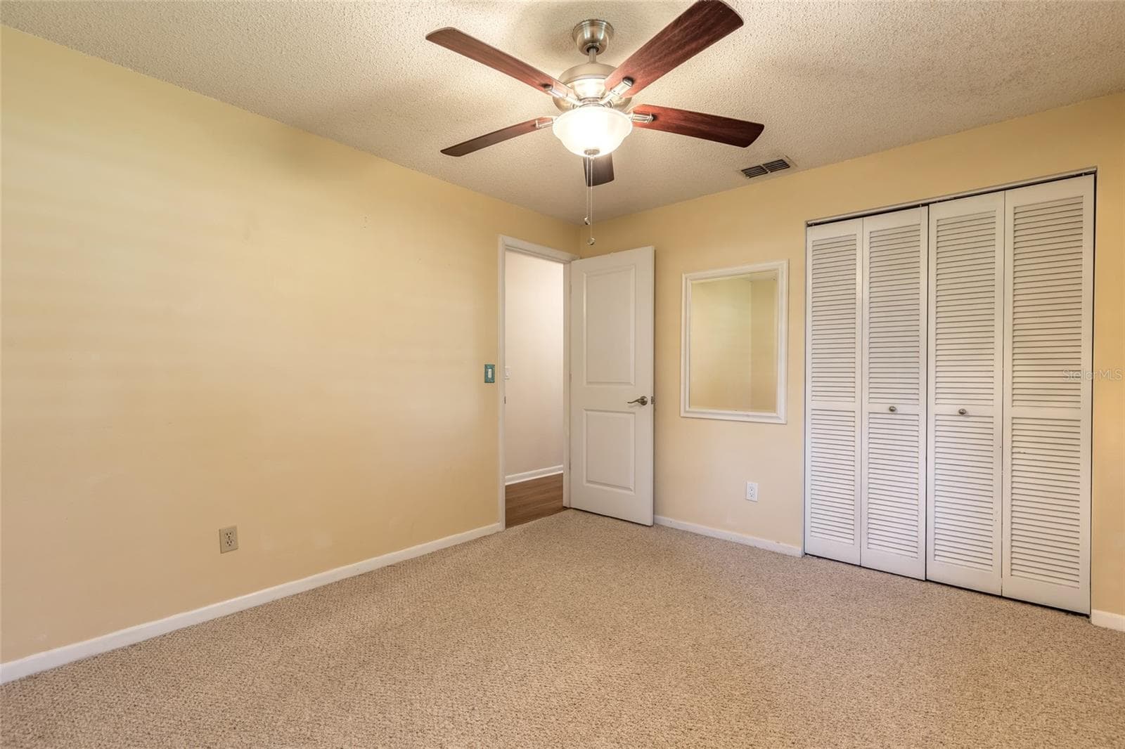 Single Family Residence at 2526 ROYAL PALM DR, EDGEWATER, photo 7 of 37