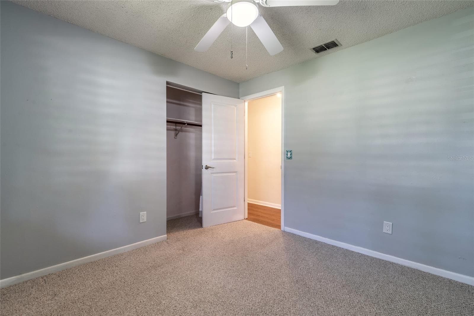 Single Family Residence at 2526 ROYAL PALM DR, EDGEWATER, photo 10 of 37