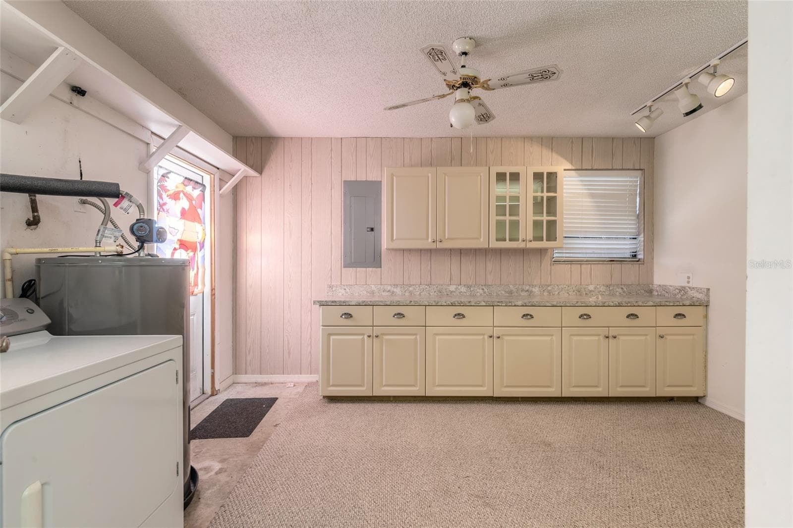 Single Family Residence at 2526 ROYAL PALM DR, EDGEWATER, photo 26 of 37
