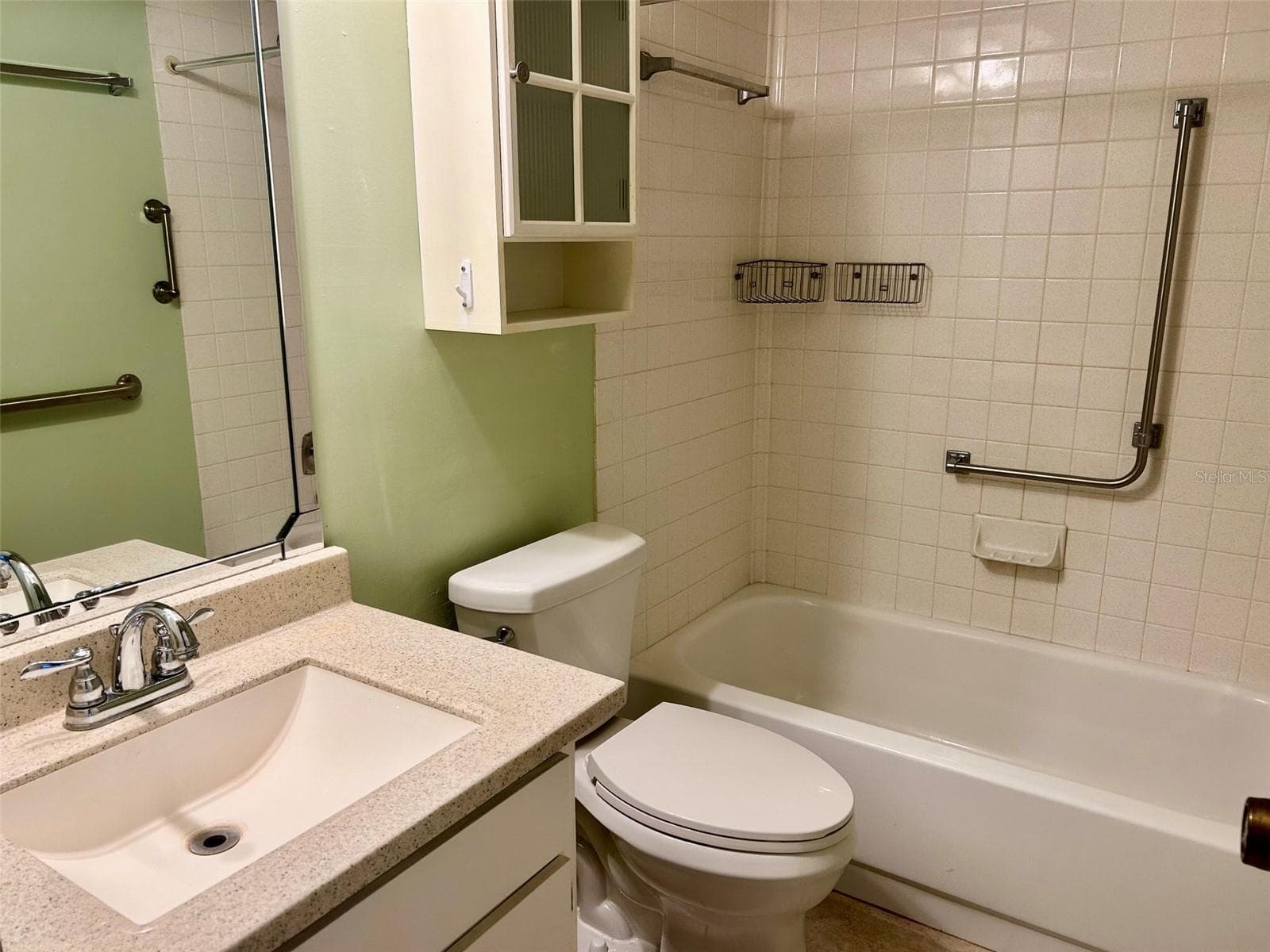 Second Bathroom With Tub - 2529 OAKLEAF LN #30C, CLEARWATER