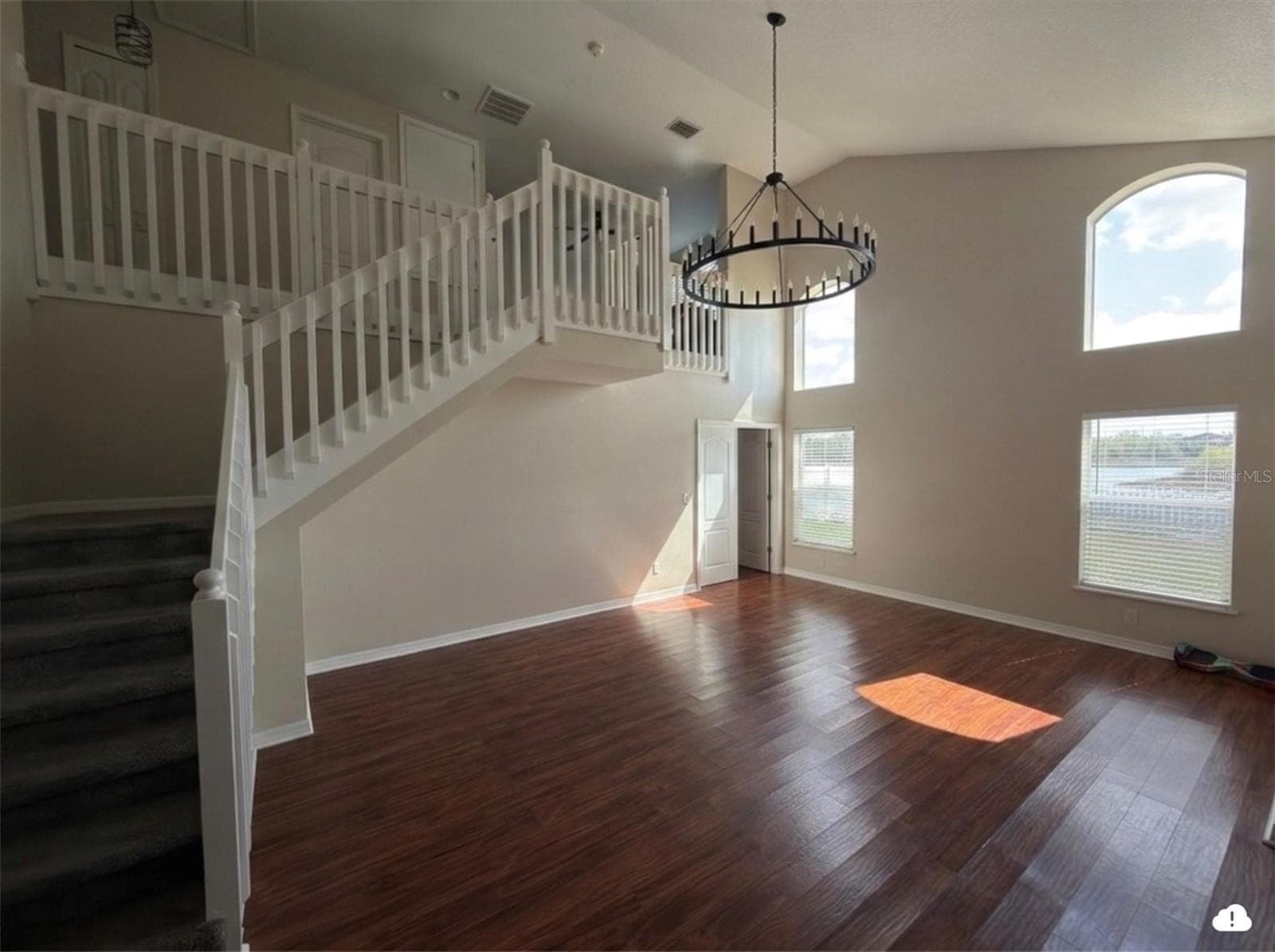 Living Room - 8103 TAR HOLLOW DR, GIBSONTON