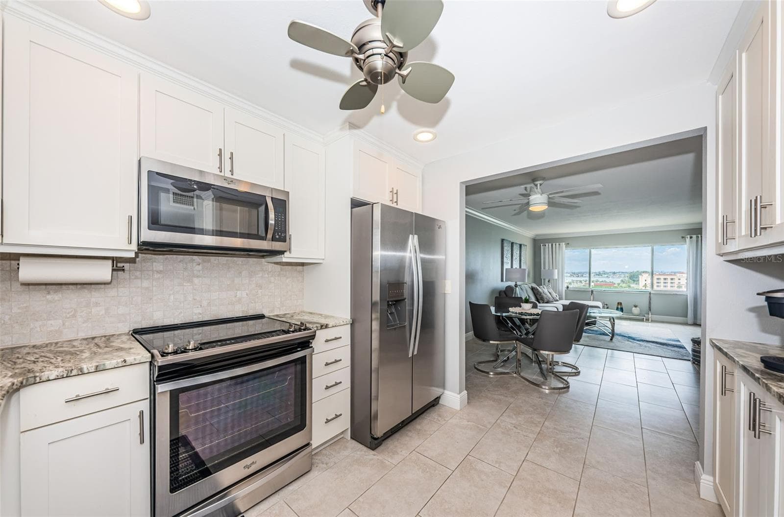 Condominium at 4775 COVE CIR #904, ST PETERSBURG, photo 11 of 56