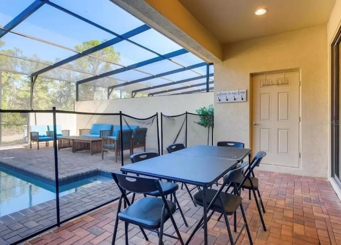 PRIVATE SCREENED POOL - 8843 GENEVE CT, KISSIMMEE