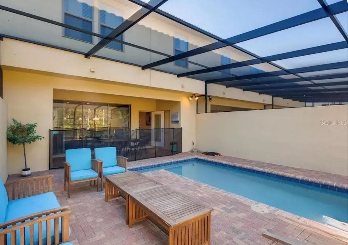 PRIVATE SCREENED POOL - 8843 GENEVE CT, KISSIMMEE