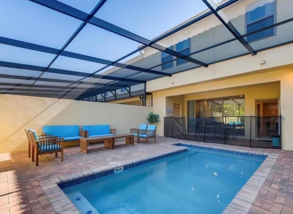 PRIVATE SCREENED POOL - 8843 GENEVE CT, KISSIMMEE