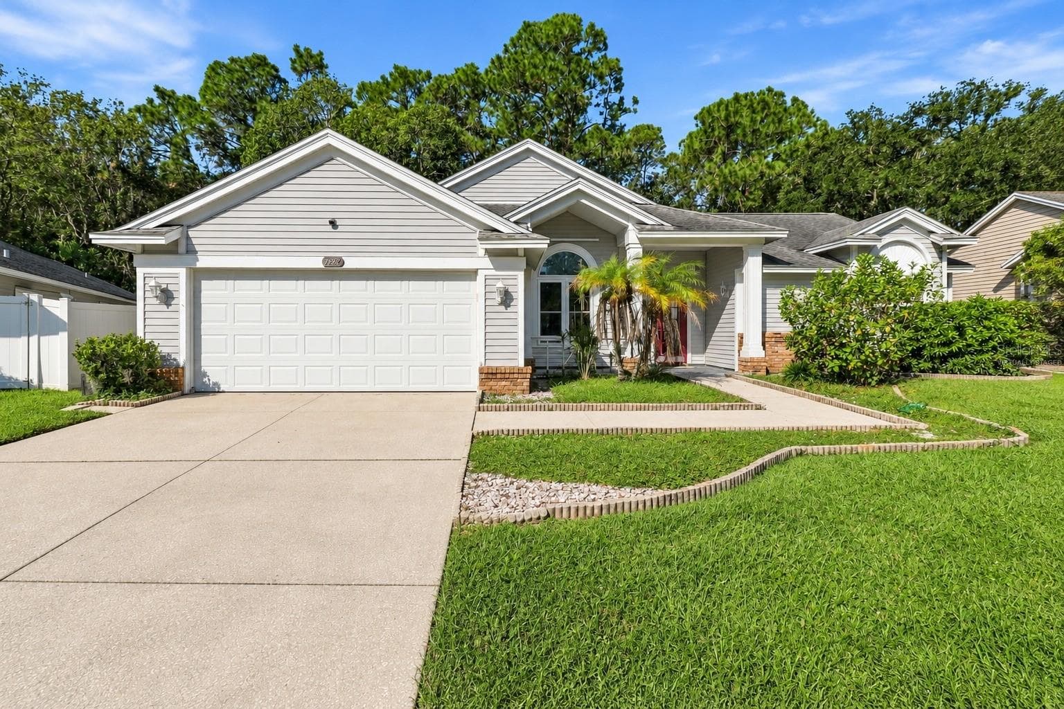 7828 LAKE PLACID LN