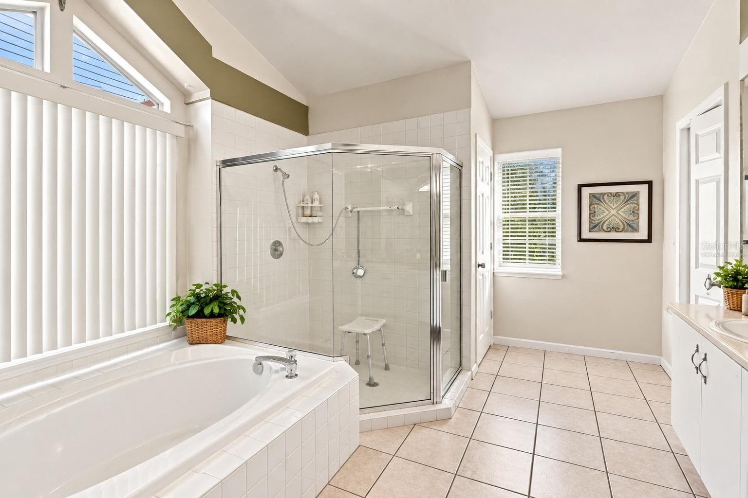 Virtually staged - 7828 LAKE PLACID LN, NEW PORT RICHEY