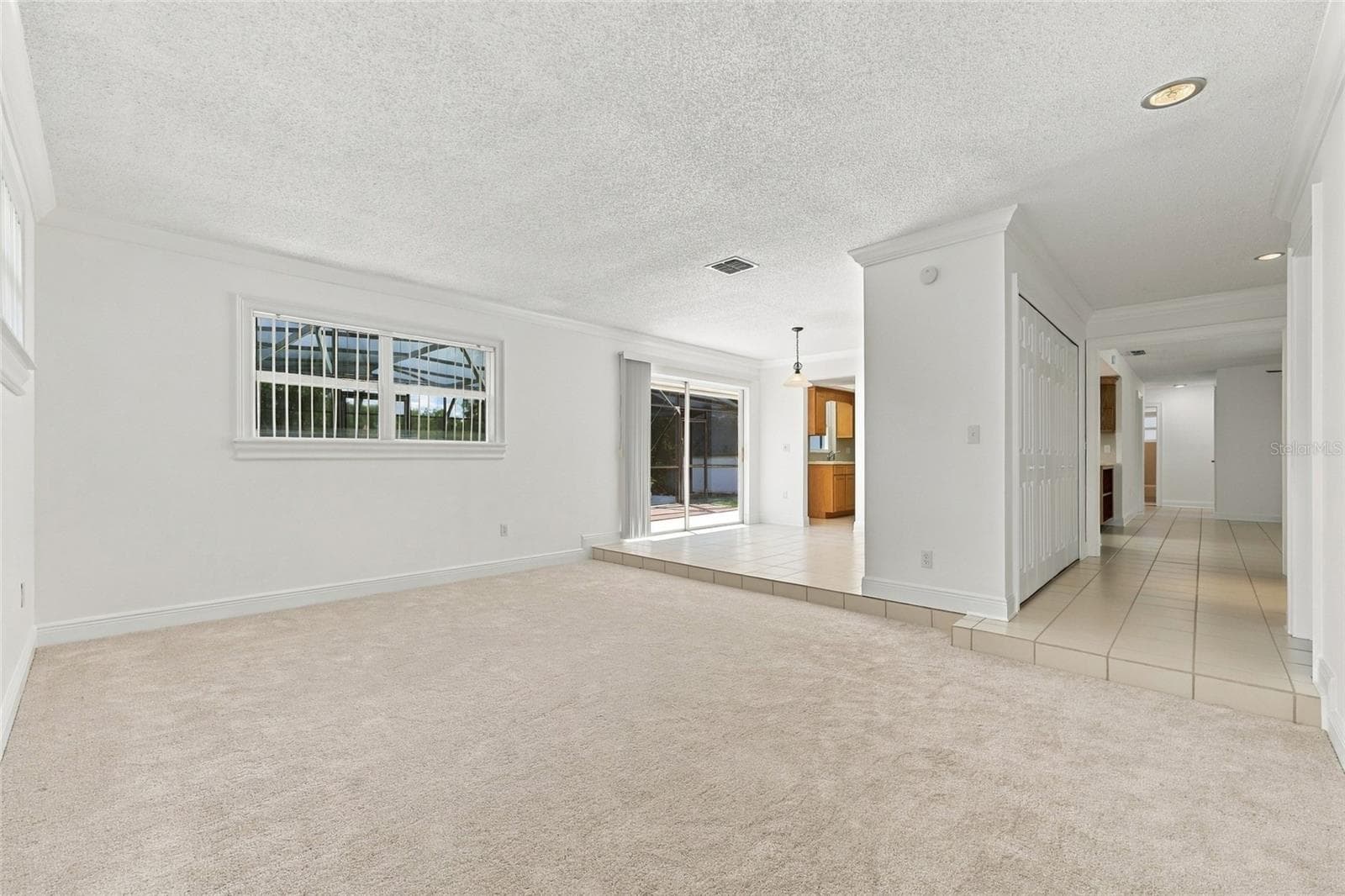 Single Family Residence at 330 SABINAL ST, OCOEE, photo 11 of 40